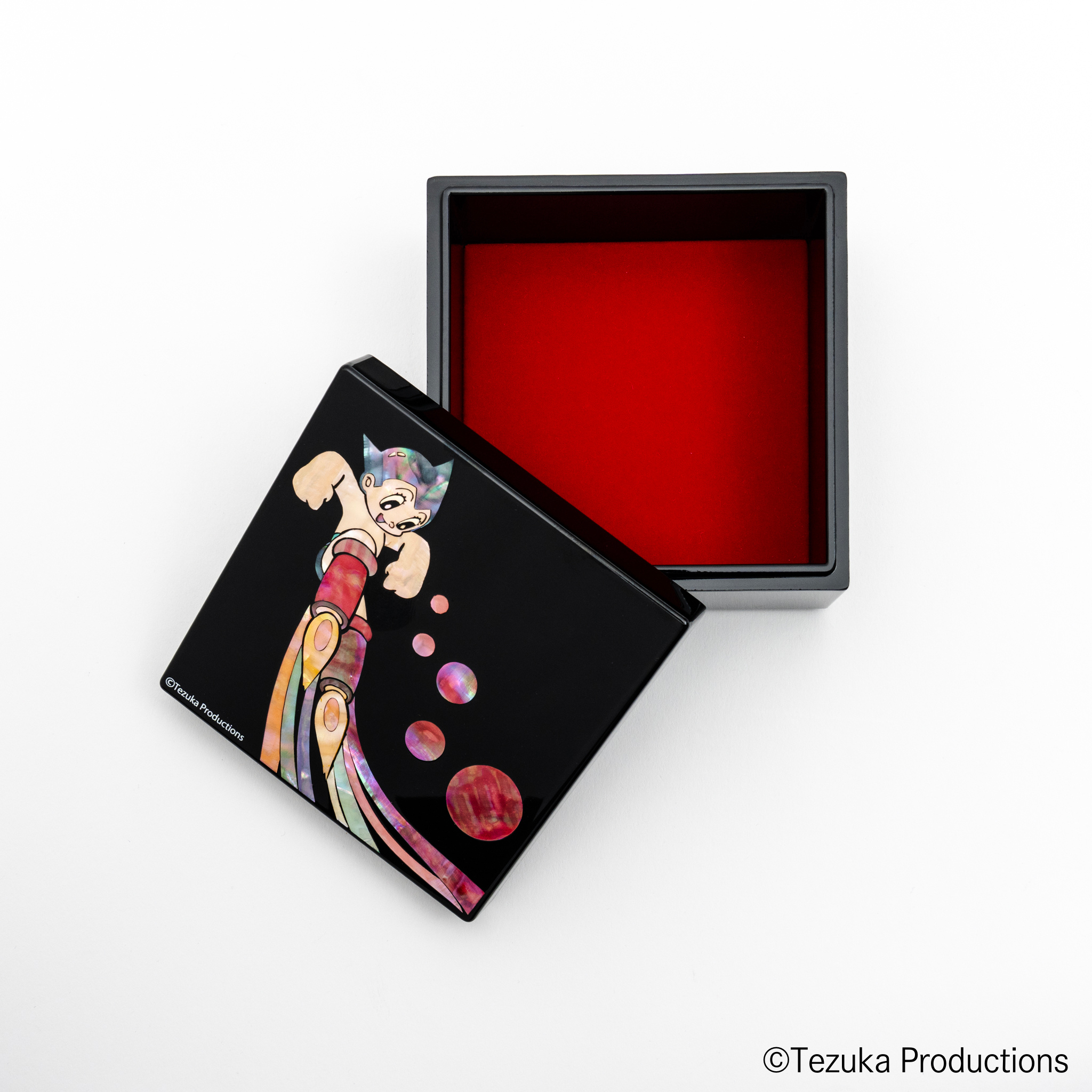 Ibu dari pemegang aksesori kelopak Astro BoyPasona ×Astro Boy & B.J.